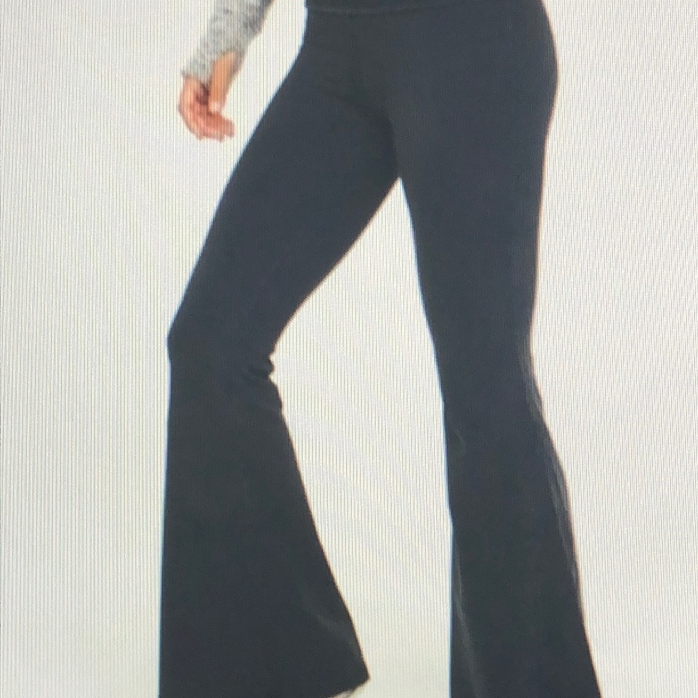 OFFLINE by Aerie Black Flare Yoga Pants | Size S